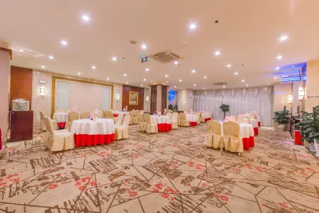 UChoice Hotel Отели рядом с достопримечательностью «Southwest Forestry University Bailong Campus»