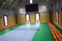 โรงแรมบ่อน้ำพุร้อน จินไห่ อี้หยุน - ที่มีฟิตเนส