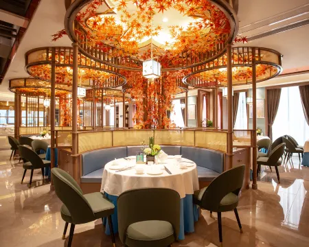 Lavande Hotel (Santai Chengbei Passenger Transport Center) Отели рядом с достопримечательностью «Tongchuan Ancient City»