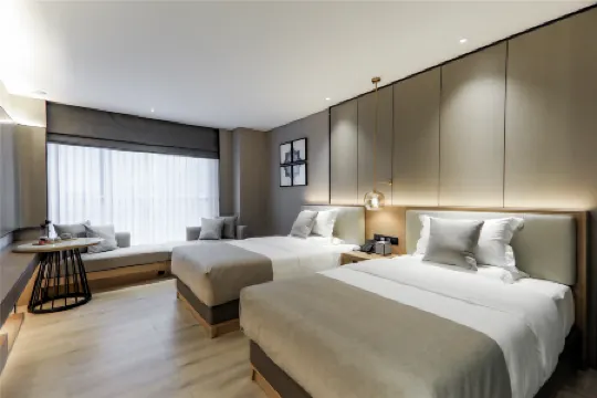 Oriental Velky Hotel (Chongqing Xinpaifang Branch)