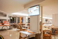 Harris Resort Waterfront Batam - Desayuno