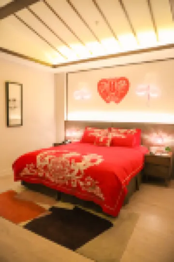 Maoming Nanyue Impression Hotel (1959 Wenchuang Street High Speed Railway Station)