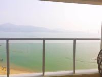 惠州水榭湾莱泡泡海景度假公寓 - 豪华海景大床房