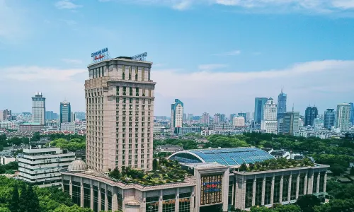 Wyndham Grand Plaza Royale Ningbo