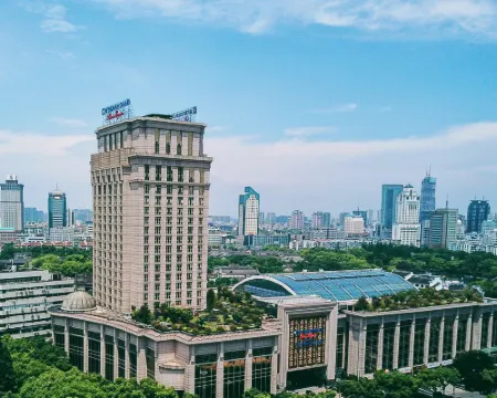 Wyndham Grand Plaza Royale Ningbo Hotels in Ningbo