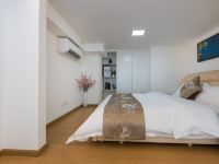 园艺酒店式公寓(广州西朗地铁站店) - 3D电影复式大床房