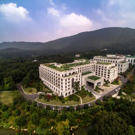 Dongjiao State Guesthouse Отели рядом с достопримечательностью «Дворц Мэйлин»