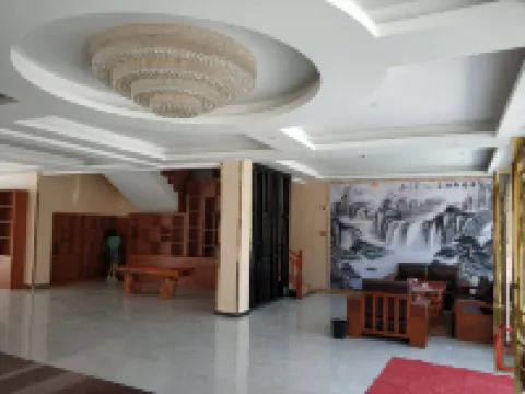 Dushan Kanisi Hotel