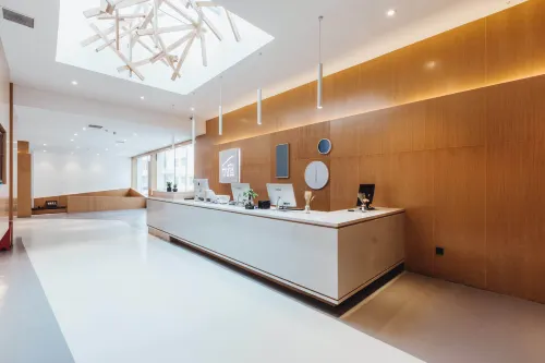 Lesu Art Hotel (Urumqi Wanda Plaza) - Romantic