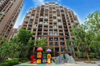 Liangzi Seaview Family Apartment (Laoting Tangshanwan Shop)