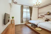 Yunmo Chinese Inn (Jianshui Ancient Town Zhu Family Garden)