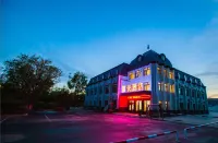 Yuanchang Hotel (Wudalianchi Scenic Area Branch) Các khách sạn gần Wenpo Lake