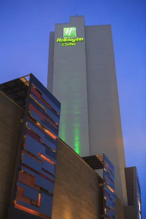 Holiday Inn & Suites Makati