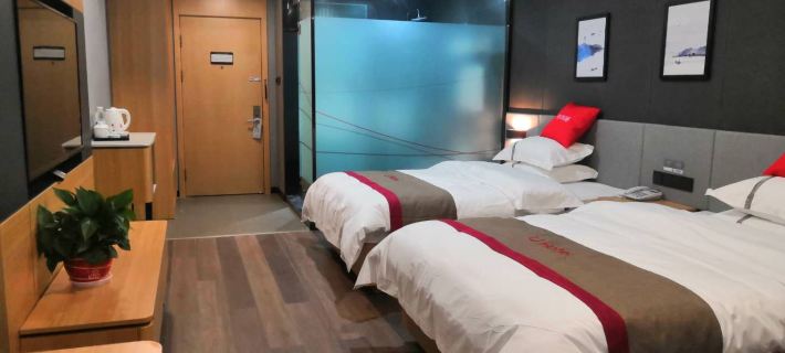 Shankee Hotel (Luntai Pedestrian Street) Hotels in Luntai