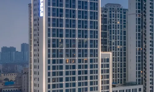 Happy Chain Hotel (Huainan Stadium Zhenxuan)