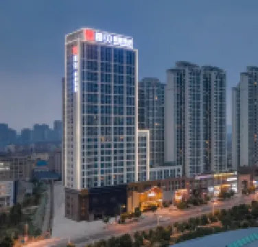 Happy Chain Hotel (Huainan Stadium Zhenxuan)