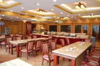 Haoting Hotel Hotels in Zigui