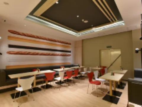 Ibis Hotel (Lanzhou West Railway Station) Hotéis em Lanzhou