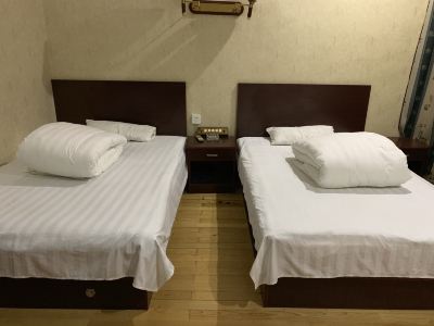 Cixi zhuanghuang Inn