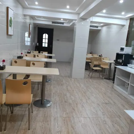 Qingmu Hotel (Chaohu Wanda Plaza Dongtang Road)