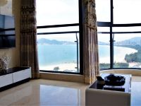 东山天海阁海景公寓酒店 - 金銮湾弧形大床房