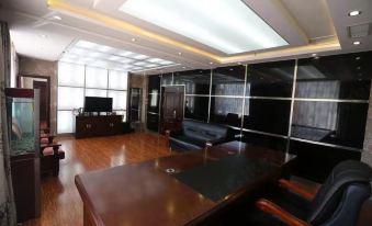 Harqin Zuoyi Lizhou Hotel