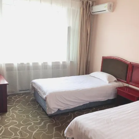 Jinlu Hotel (Heihe Zhongyang Street Shop)