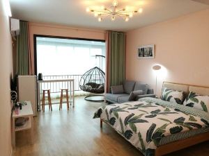 Fall in Love with Guilin Family Apartment