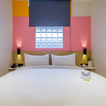 Meihe  Hotel Отели рядом с достопримечательностью «Панменские ворота»