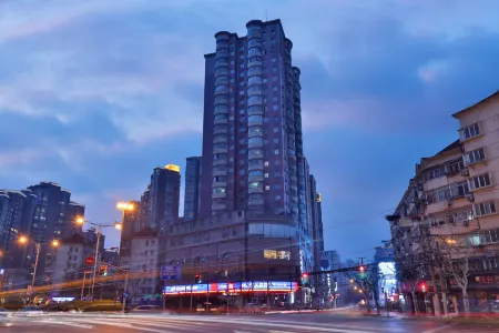 Jinglai Hotel · Preferred (Shanghai Changshou Road Wuning Road Subway Station Branch)