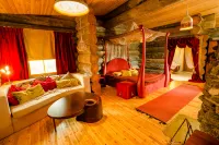 Kakslauttanen Arctic Resort - Igloos and Chalets Hotels in 