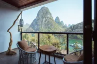 Yangshuo Li river resort - ที่มีบาร์