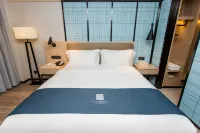 Echarm Hotel (Changsha MixC Xiangya Third Hospital Subway Station) Hotels in Changsha