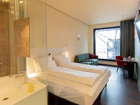 citizenm pillow doll