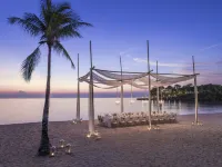 Shangri-La Boracay Hoteles cerca de Playa Banyugan