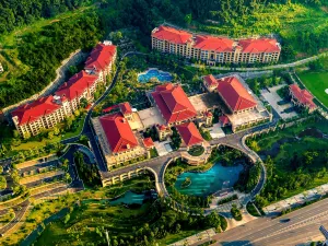 Felton Grand Hotel Bazhong