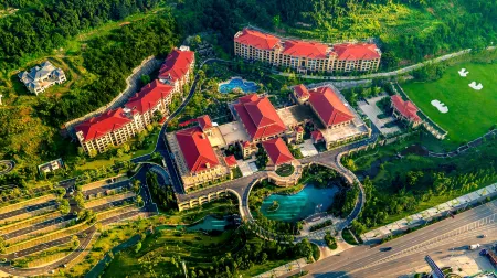 Felton Grand Hotel Bazhong