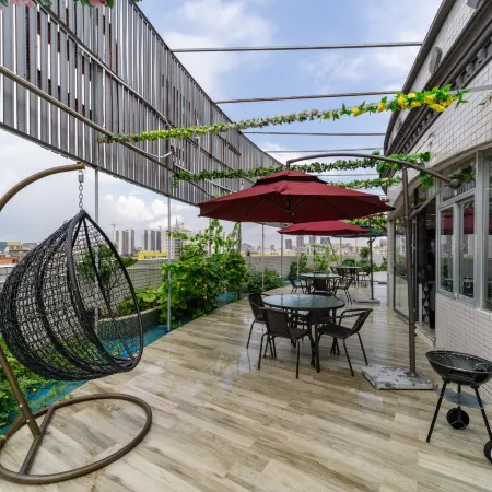 Lexuan Holiday Hotel (Yangjiang Jingyuan City Shopping Center)