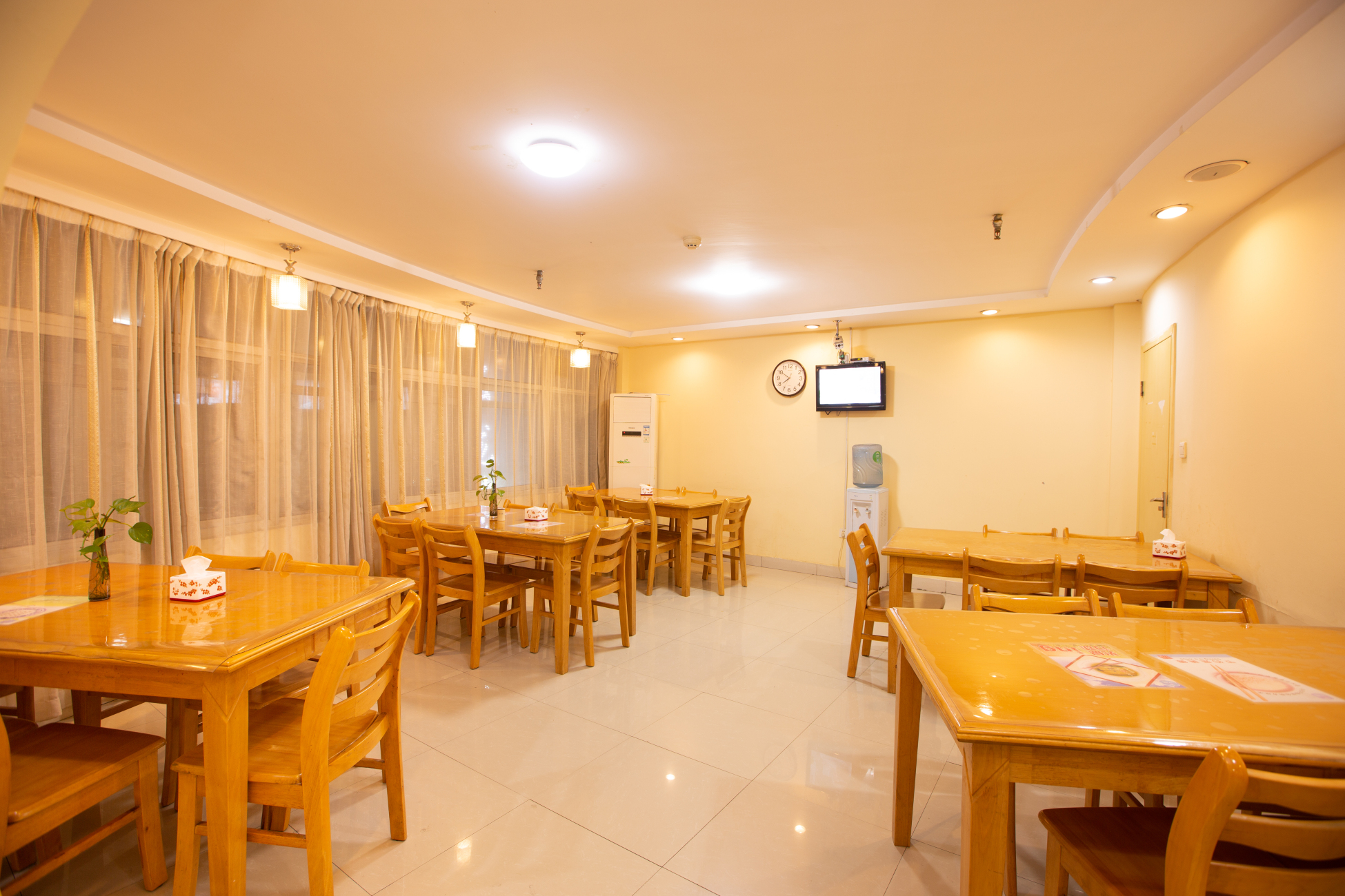 Lido Hotel Over view