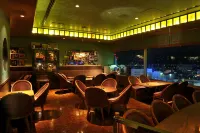 Hotel Granvia Okayama - bars