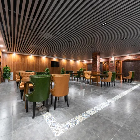 James Joyce Coffetel Hotel (Yi County Yandu Ancient City)