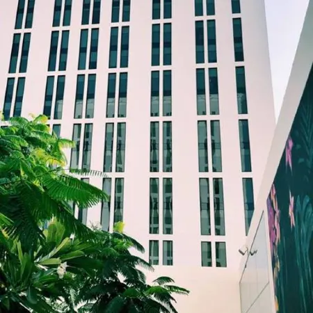 Element Me'aisam Dubai, A Marriott Hotel Отели рядом с достопримечательностью «Комплекс Дубай-Студио-Сити»