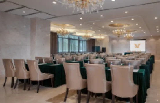 維也納酒店（泉州古城西湖公園店）