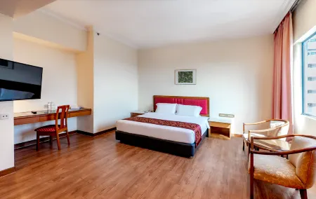 Crystal Crown Hotel Harbour View, Port Klang