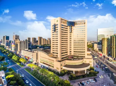 Changxing International Hotel Hotel dekat Snowflake Beer Square