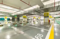 納魯滙瑞|雲頂觀景飯店（西雙版納景洪告莊西雙景星光夜市店） - 3 星級