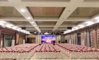 Liangpu Lijing Grand Hotel Hotels in Lipu