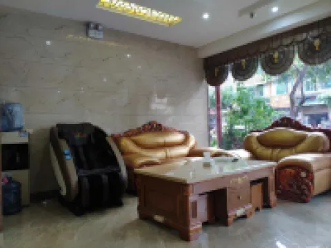 望謨優品ホリデイホテル 望謨のホテル