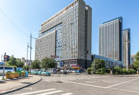 Homeinn Hotel (Jinan Changqing University Town) Отели рядом с достопримечательностью «Qilu University of Technology (Daxue Road)»