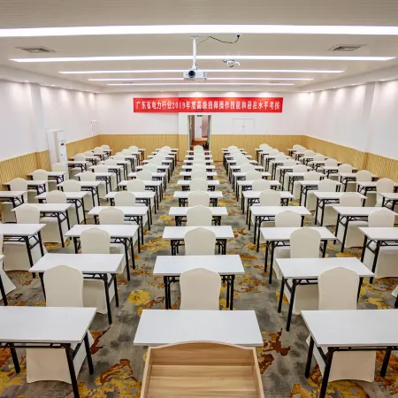 Yili Hotel